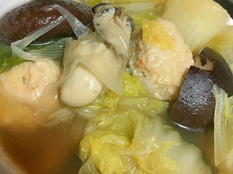 牡蠣と肉団子と野菜たっぷりスープ